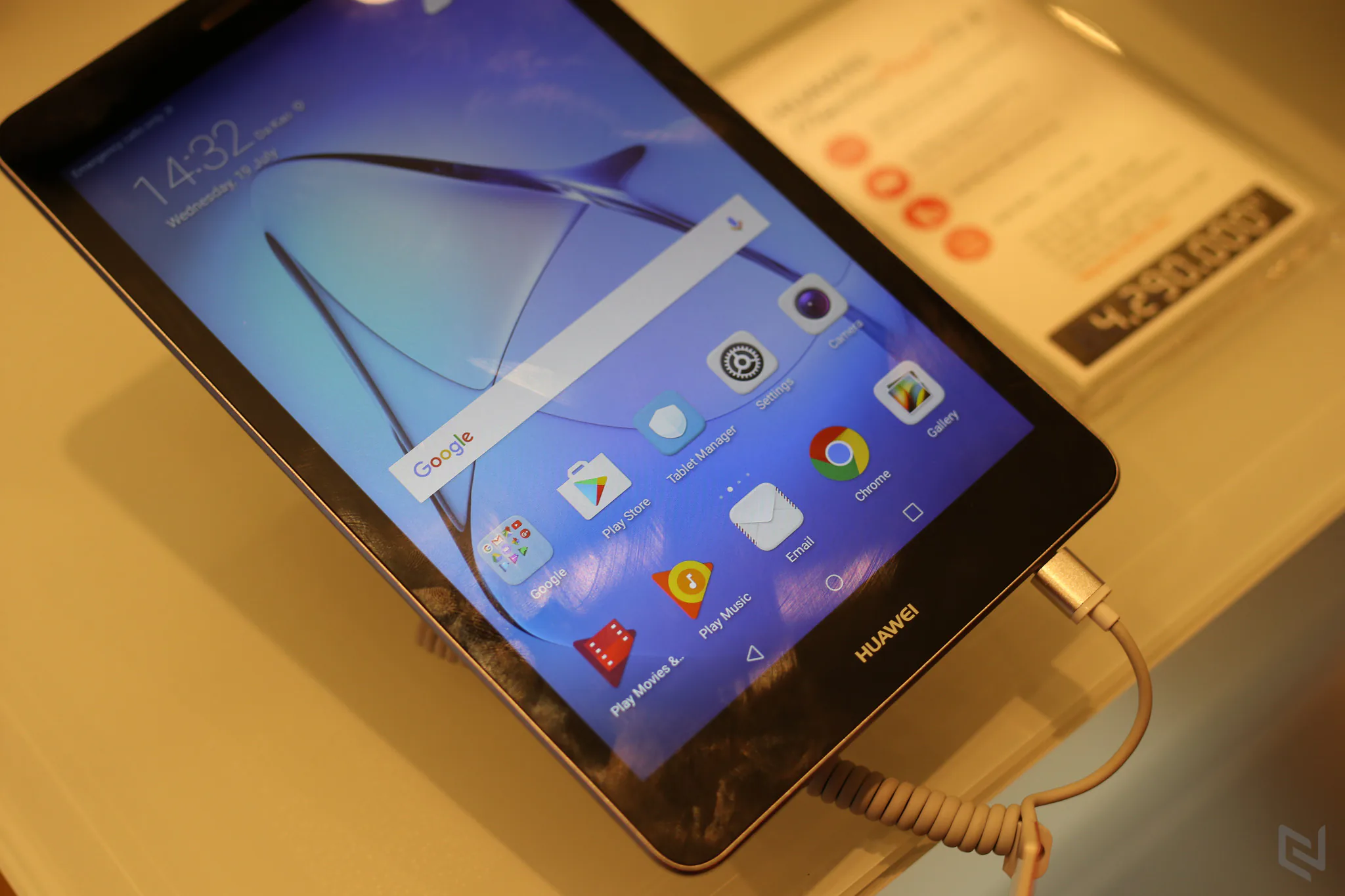 Huawei chính thức ra mắt máy tính bảng MediaPad M3 2017 và MediaPad T3-8