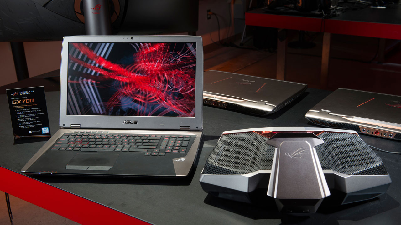 1-Liquid-cooled-GX700-gaming-laptop