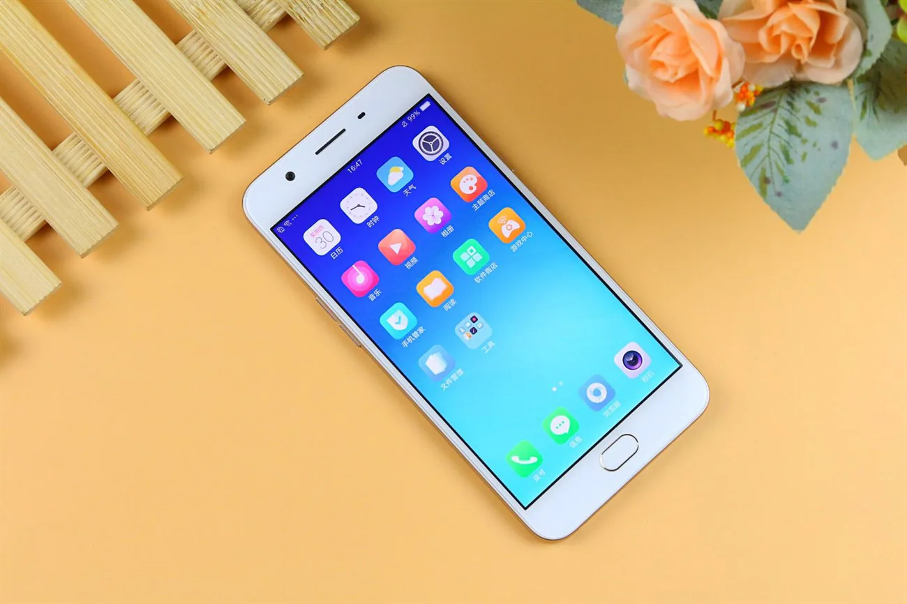 Cấu hình và ảnh thực tế OPPO F1s giá 7 triệu đồng