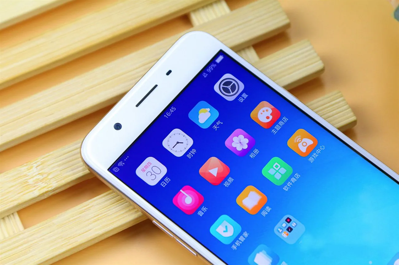 Cấu hình và ảnh thực tế OPPO F1s giá 7 triệu đồng