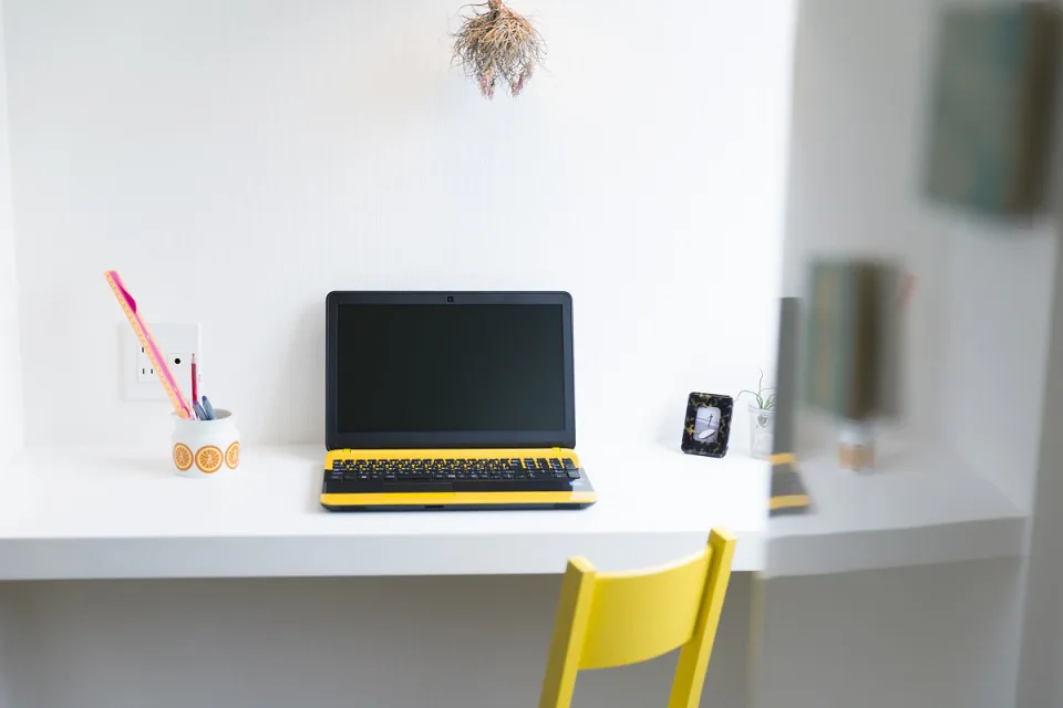 VAIO ra mắt laptop C15: máy đẹp, câu hình thấp nhưng giá cao