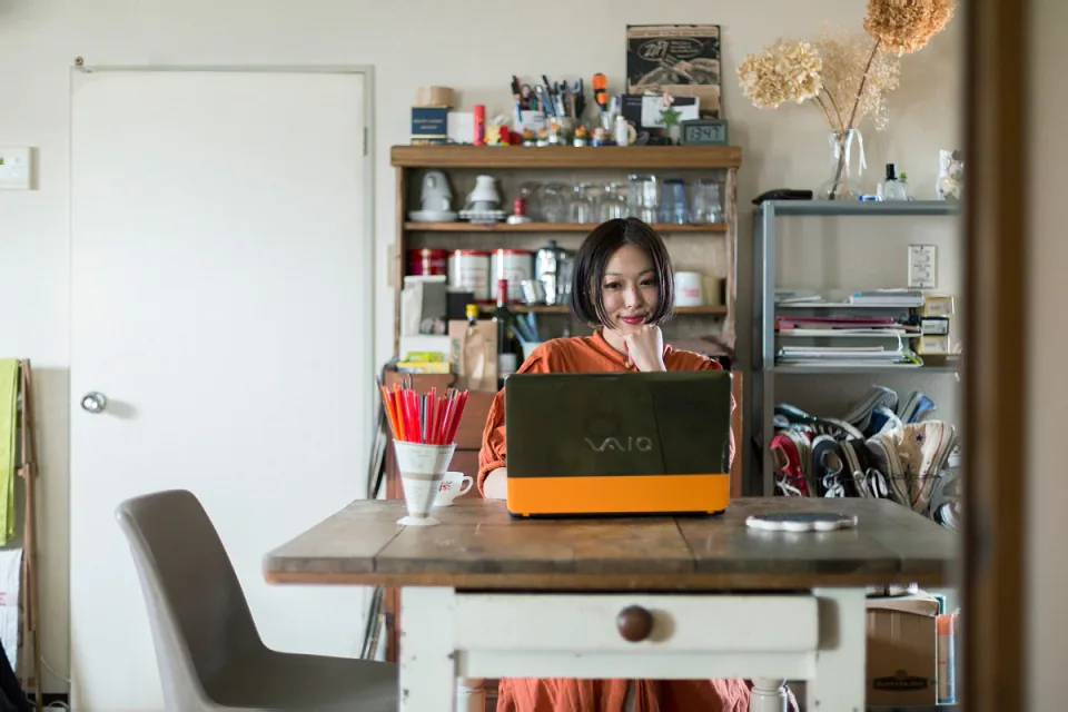 VAIO ra mắt laptop C15: máy đẹp, câu hình thấp nhưng giá cao