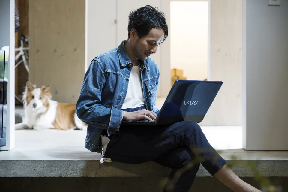 VAIO ra mắt laptop C15: máy đẹp, câu hình thấp nhưng giá cao