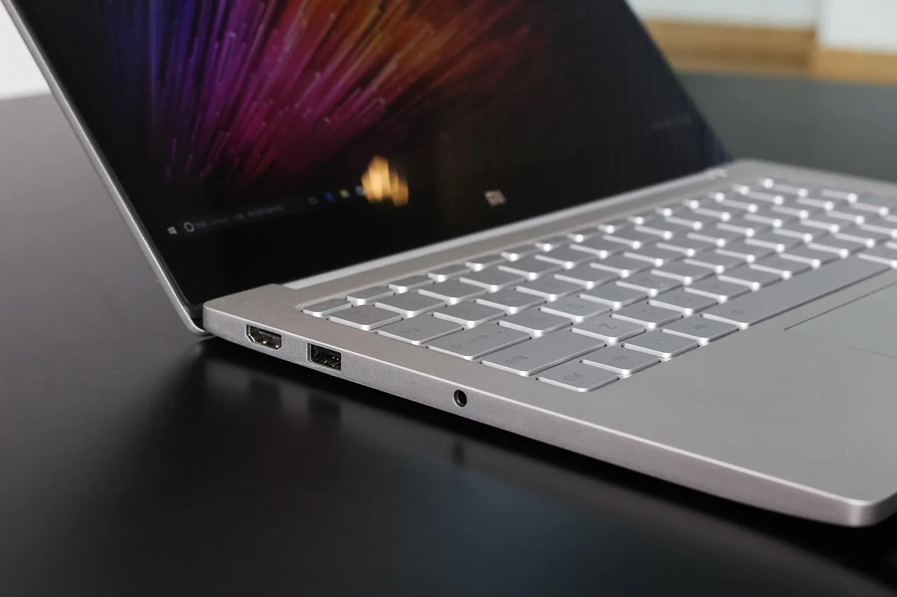 Mở hộp Mi Notebook Air vừa ra mắt