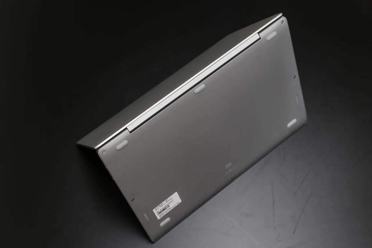 Mở hộp Mi Notebook Air vừa ra mắt