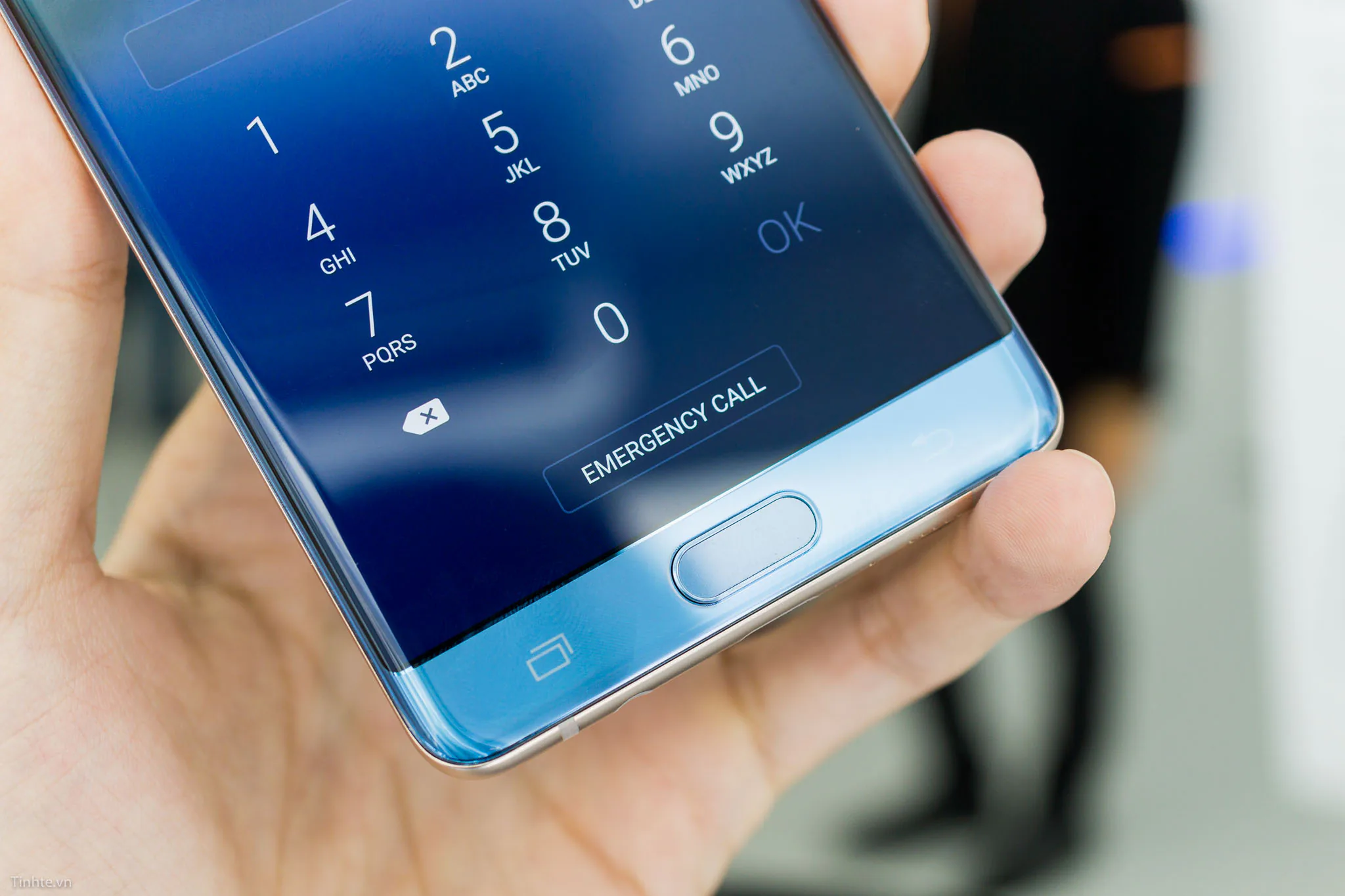 Ngắm Galaxy Note 7 màu xanh san hô sắp về Việt Nam