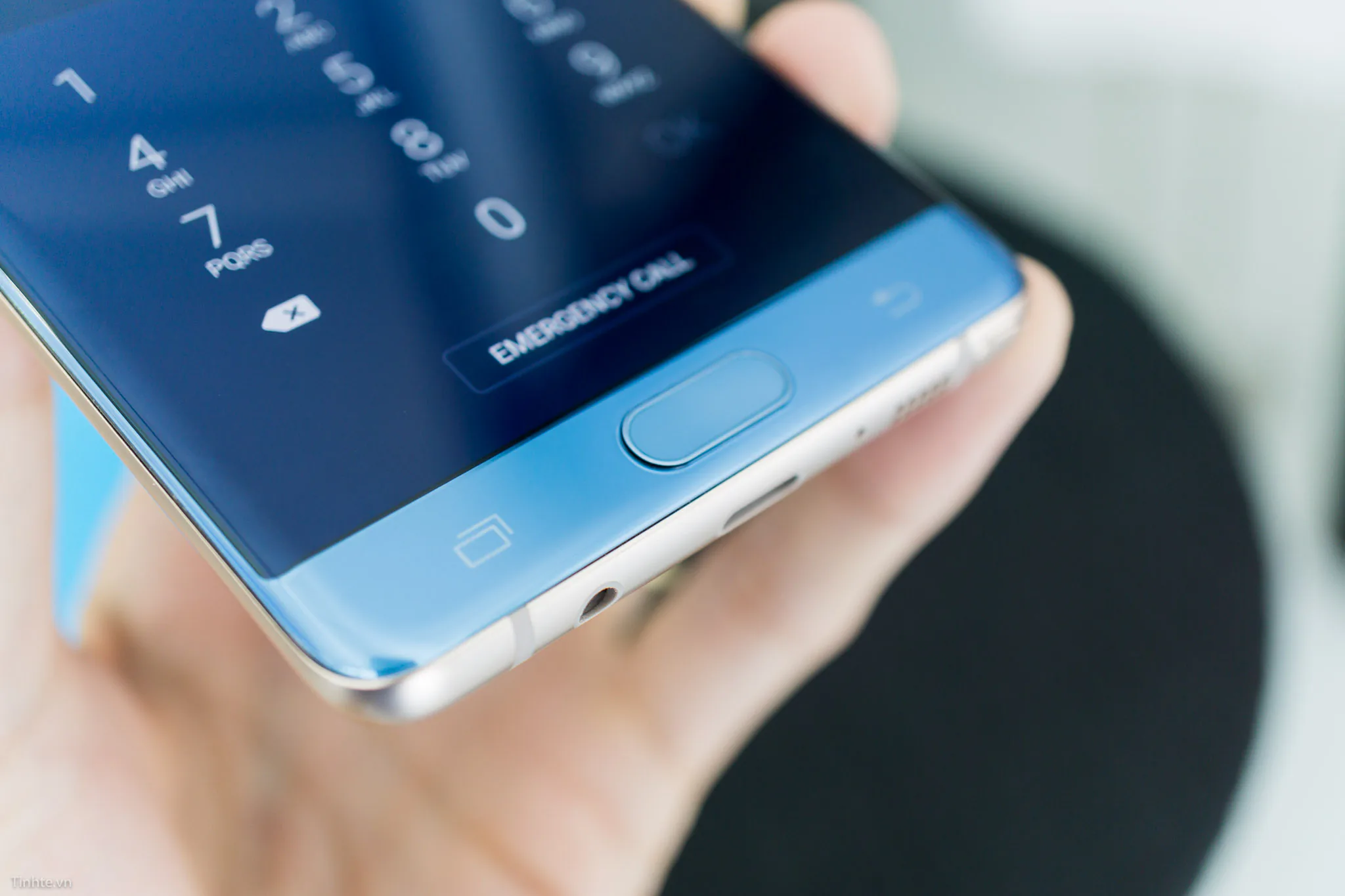 Ngắm Galaxy Note 7 màu xanh san hô sắp về Việt Nam