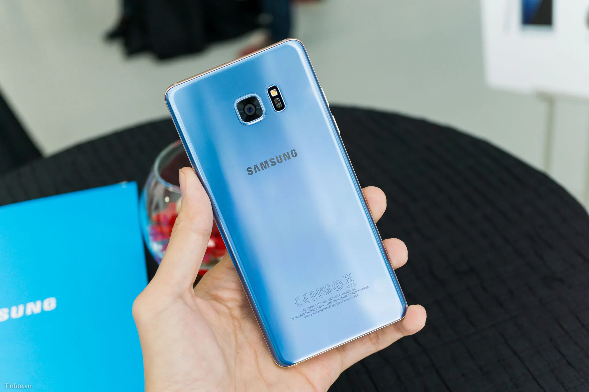 Ngắm Galaxy Note 7 màu xanh san hô sắp về Việt Nam