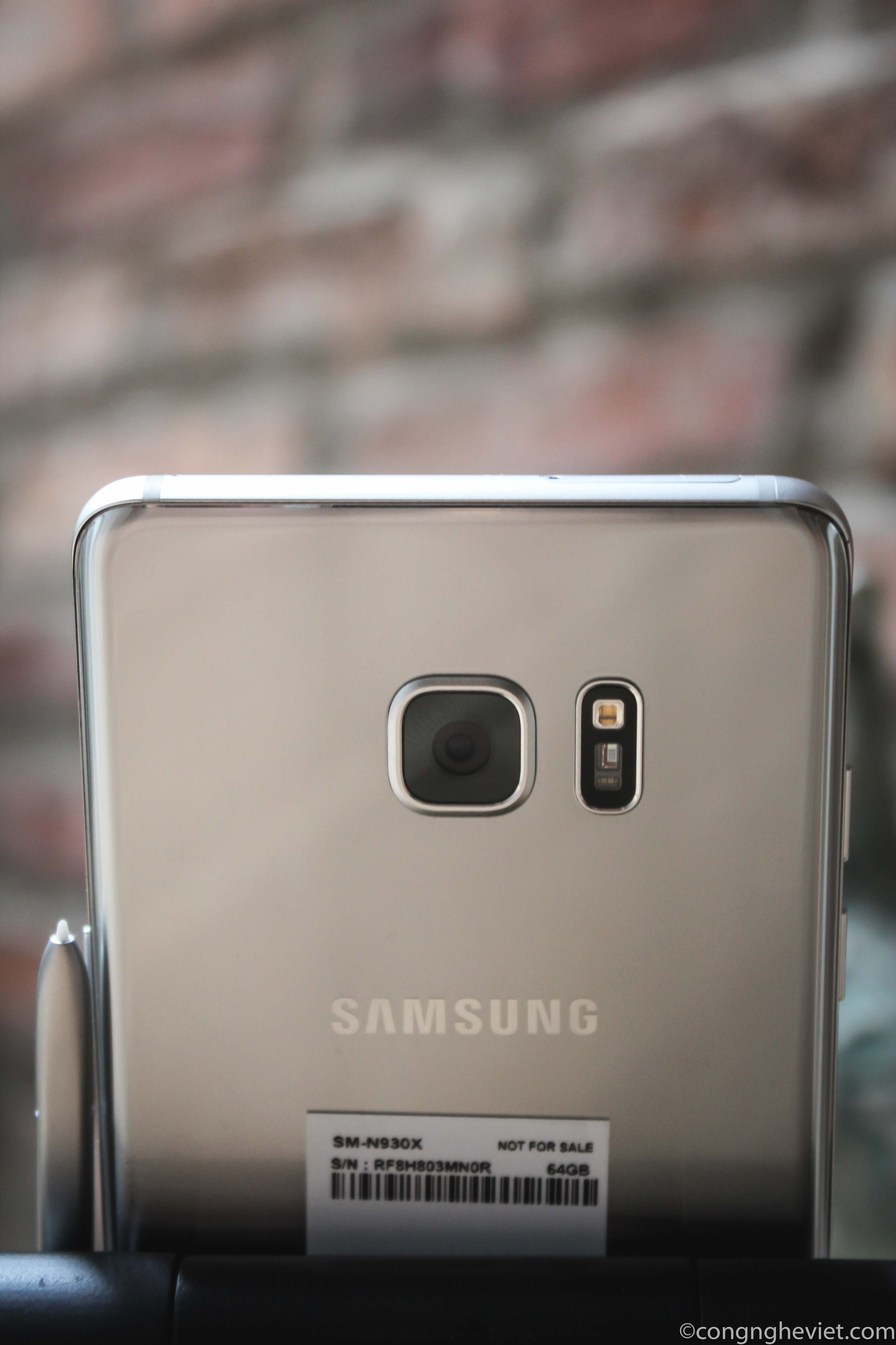 Siêu phẩm Samsung Galaxy Note 7 đang cháy hàng trên toàn cầu
