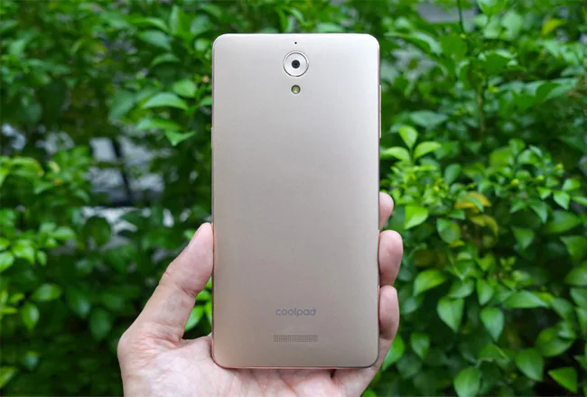 coolpad-sky-3-tren-tay-danh-gia-2