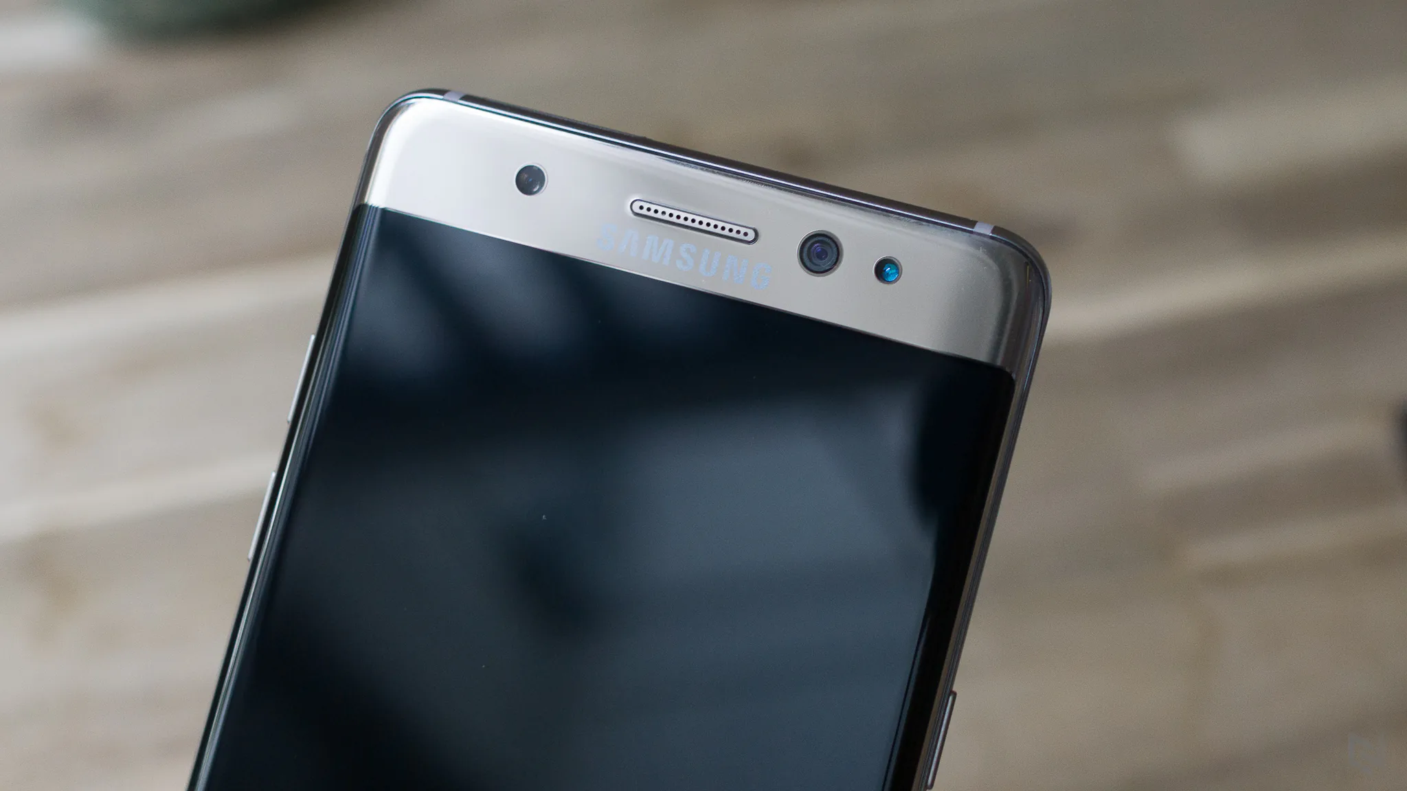 Trên tay Galaxy Note 7 bản thương mại tại Việt Nam: