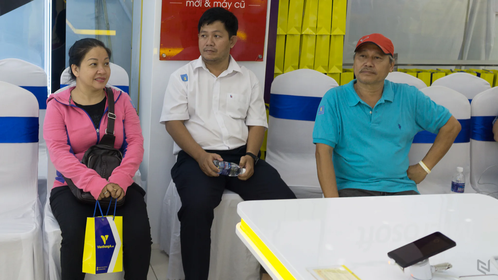 Một trong những vị khách đến từ rất sớm vì quá háo hức