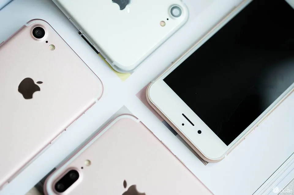 Xuất hiện bộ ảnh iPhone 7 và 7 Plus gần như chính chức: Đẹp, quá đẹp