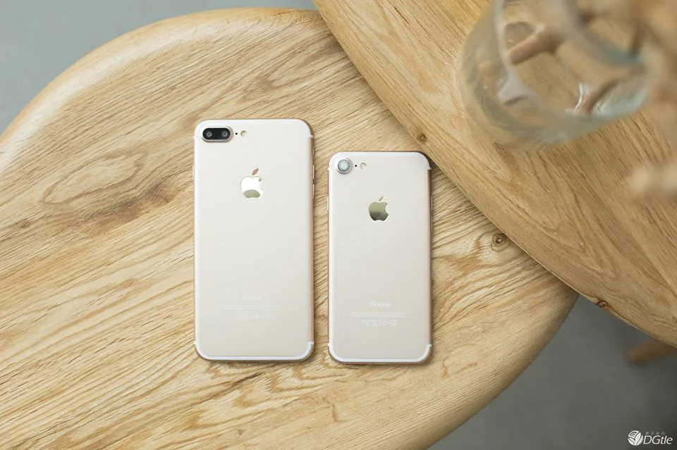 Xuất hiện bộ ảnh iPhone 7 và 7 Plus gần như chính chức: Đẹp, quá đẹp