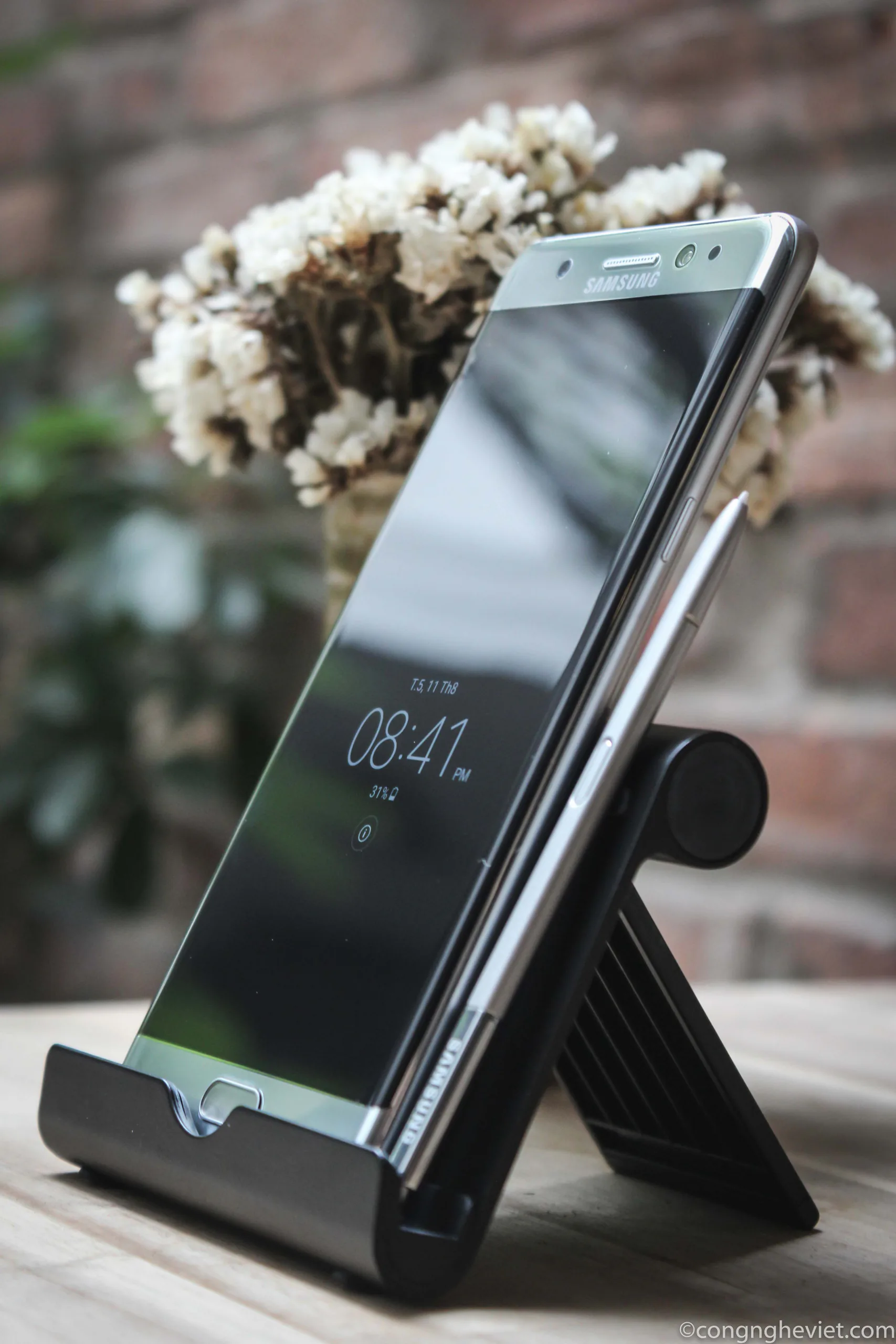 Siêu phẩm Samsung Galaxy Note 7 đang cháy hàng trên toàn cầu