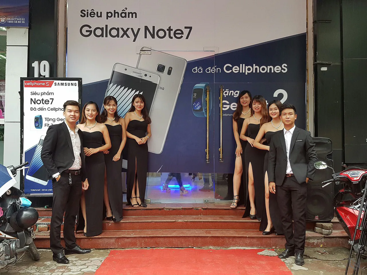 Phong cách lịch lãm của CellphoneS