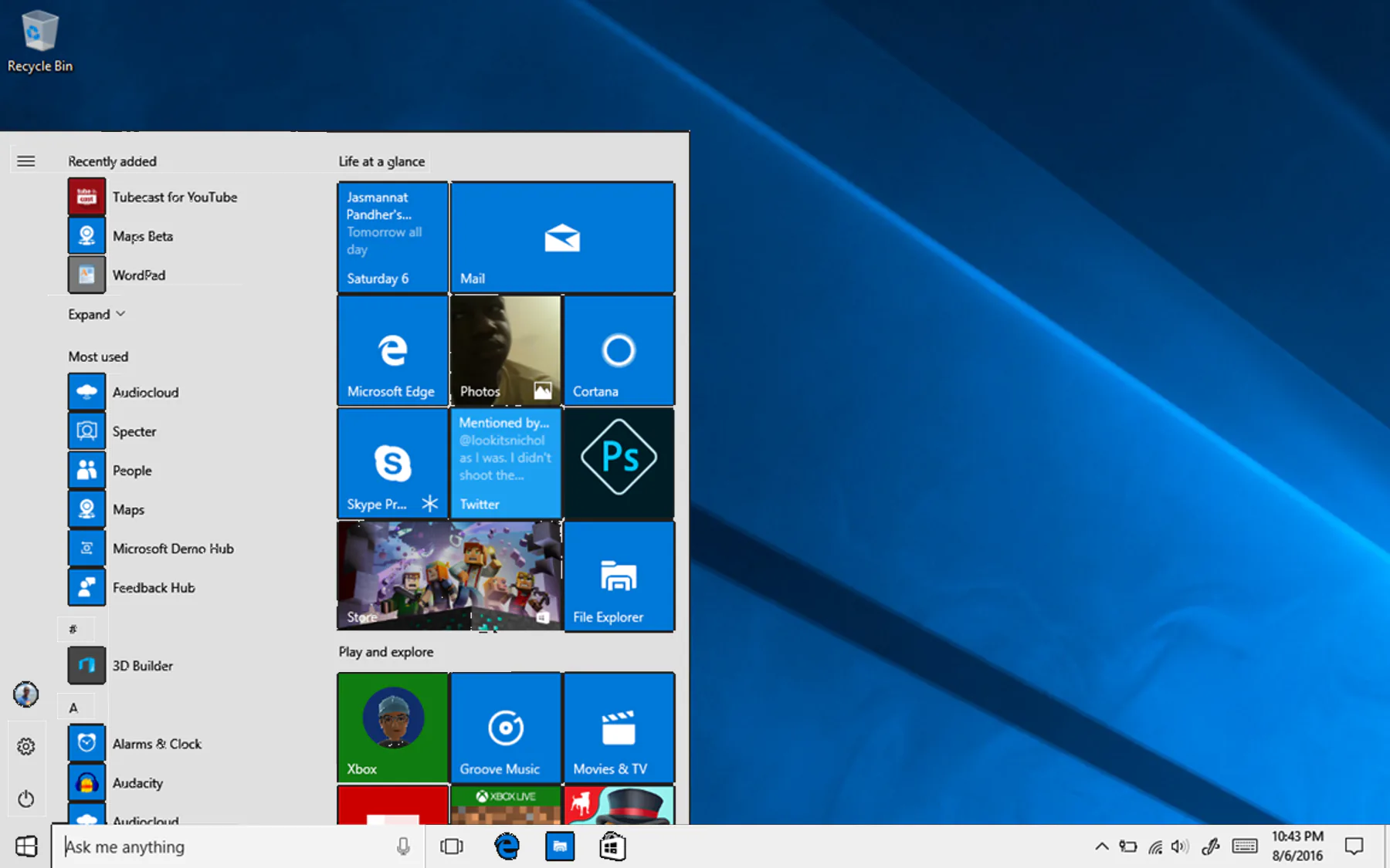 Ý tưởng Windows 10 với giao diện Light Theme