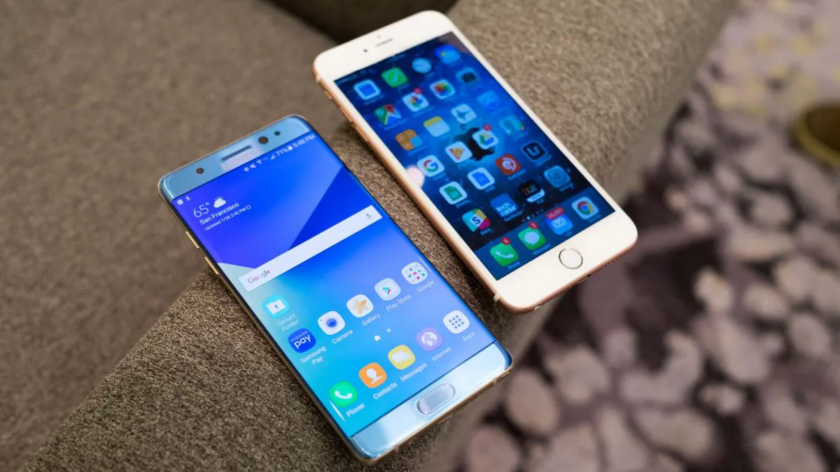 Người dùng mua iPhone chỉ vì iOS?
