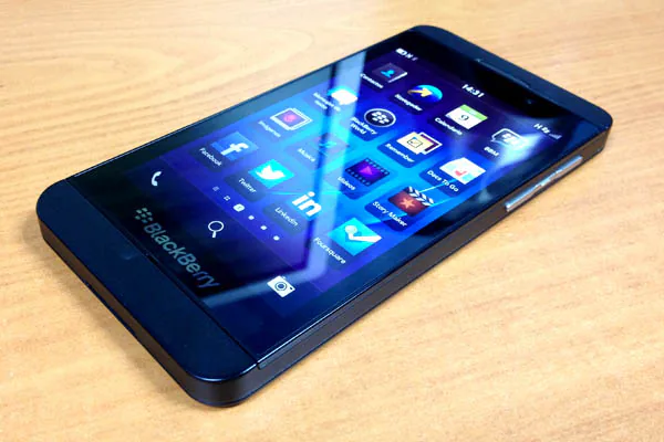 Điểm mặt những smartphone khủng một thời giá còn dưới 2 triệu