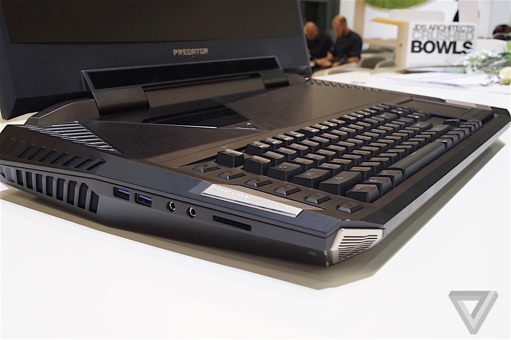 Acer Predator 21X, Latop chơi game màn hình cong 21″ 2 card GTX 1080