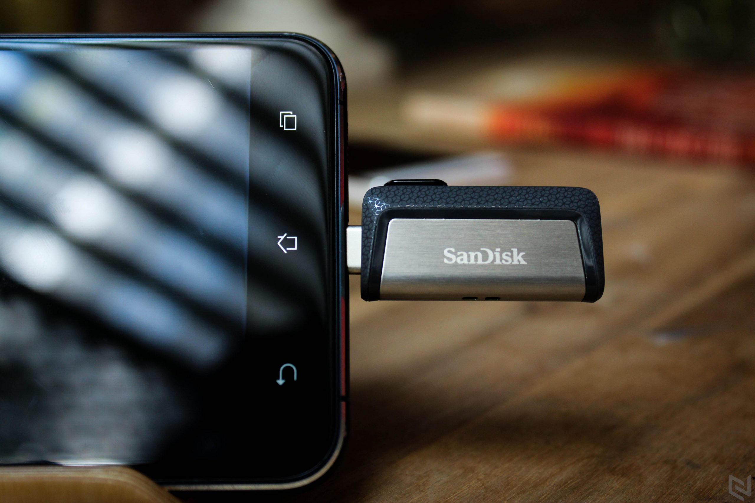 Trên tay USB OTG SanDisk Ultra Dual hỗ trợ chuẩn Type-C