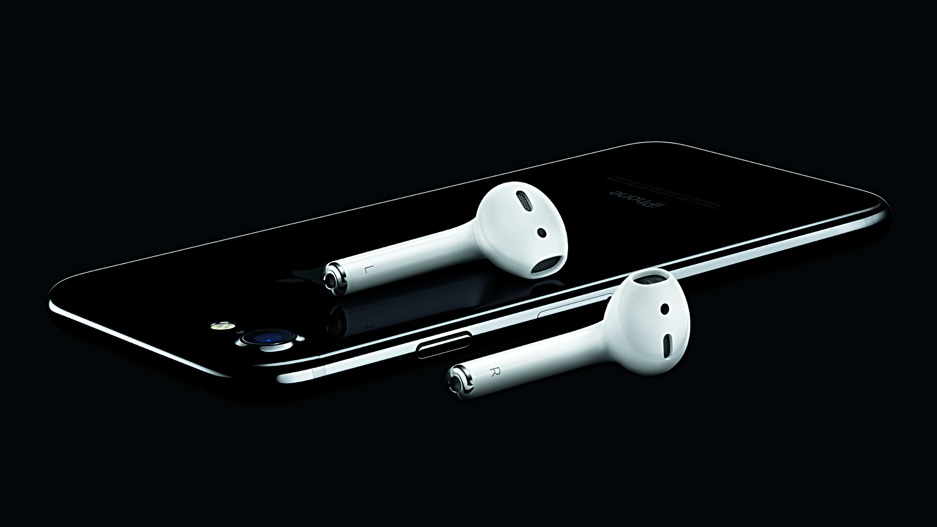 4 cách vừa nghe nhạc vừa sạc pin trên iPhone 7