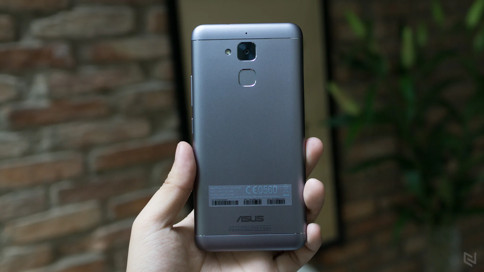 Trên tay ZenFone 3 Max chính hãng: Máy đẹp, pin lớn, cảm biến vân tay