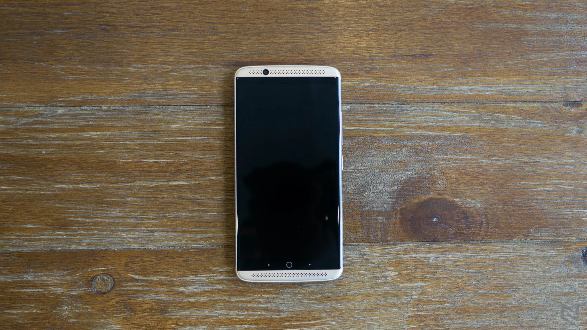 Đánh giá ZTE Axon 7: cấu hình tốt, máy đẹp trong tầm giá 10 triệu