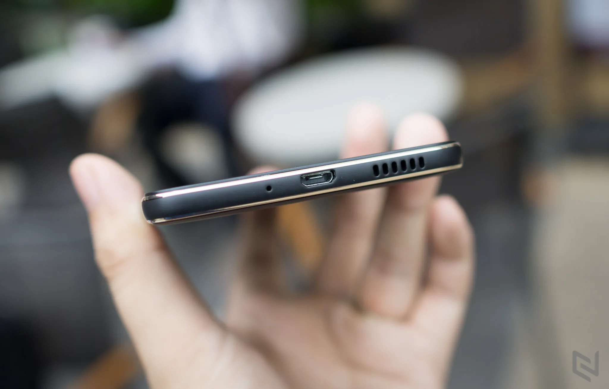 Ảnh thực tế HTC Desire 10 Pro tại Việt Nam