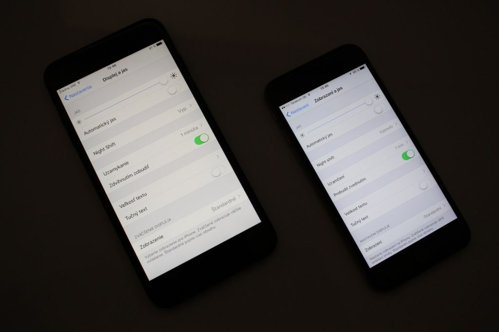 Hướng dẫn xử lý “màn hình ám vàng” trên iPhone 7