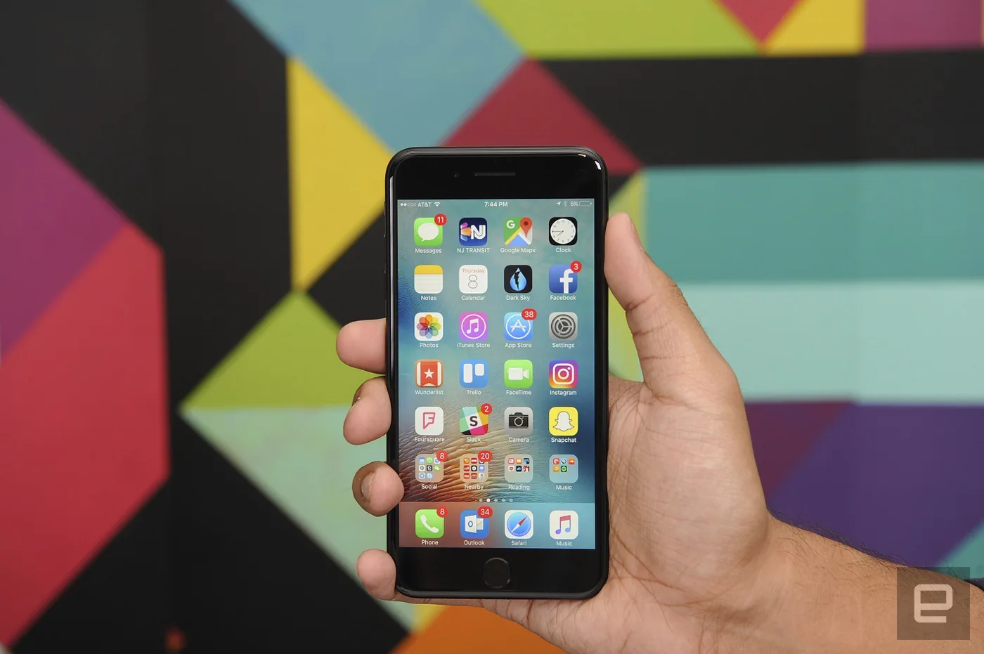 Đánh giá iPhone 7 và 7 Plus: Apple đã lựa chọn quá an toàn