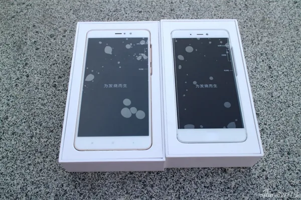 Xiaomi ra mắt bộ đôi Mi 5s và Mi 5s Plus giá từ $300