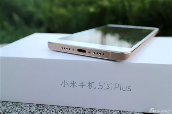 Xiaomi ra mắt bộ đôi Mi 5s và Mi 5s Plus giá từ $300