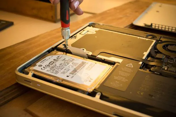 Tăng tốc những chiếc MacBook cũ như thế nào?