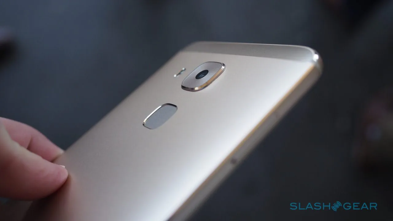[IFA 2016] Huawei trình làng bộ đôi Huawei Nova và Huawei Nova Plus.