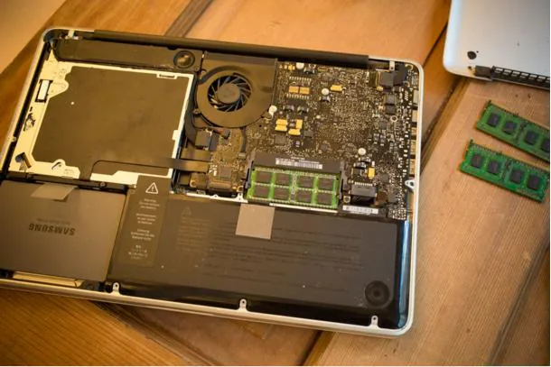 Tăng tốc những chiếc MacBook cũ như thế nào?