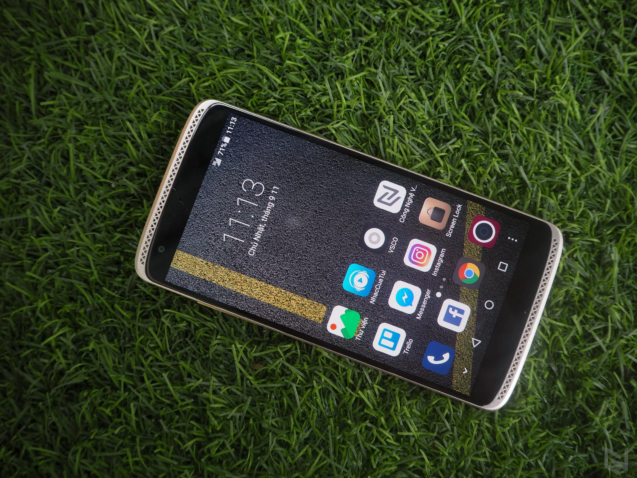 Đánh giá ZTE Axon Mini: Chiếc điện thoại được trang bị tận răng