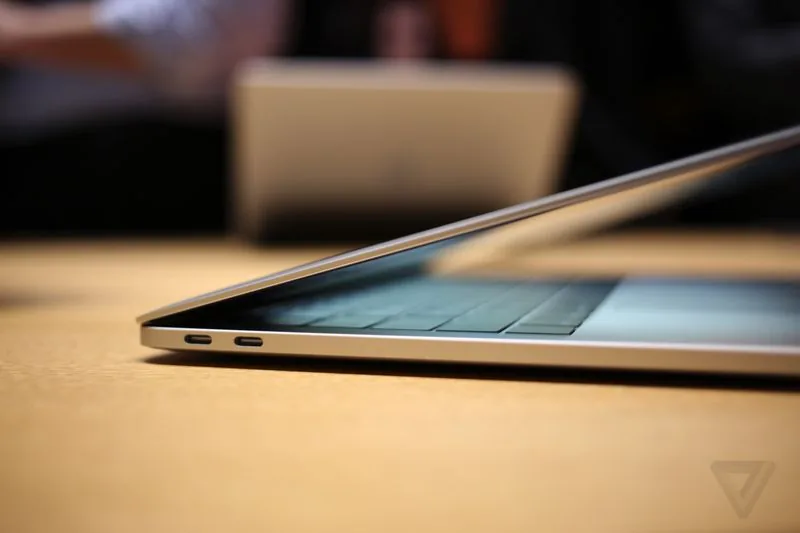 Trên tay Macbook Pro mới