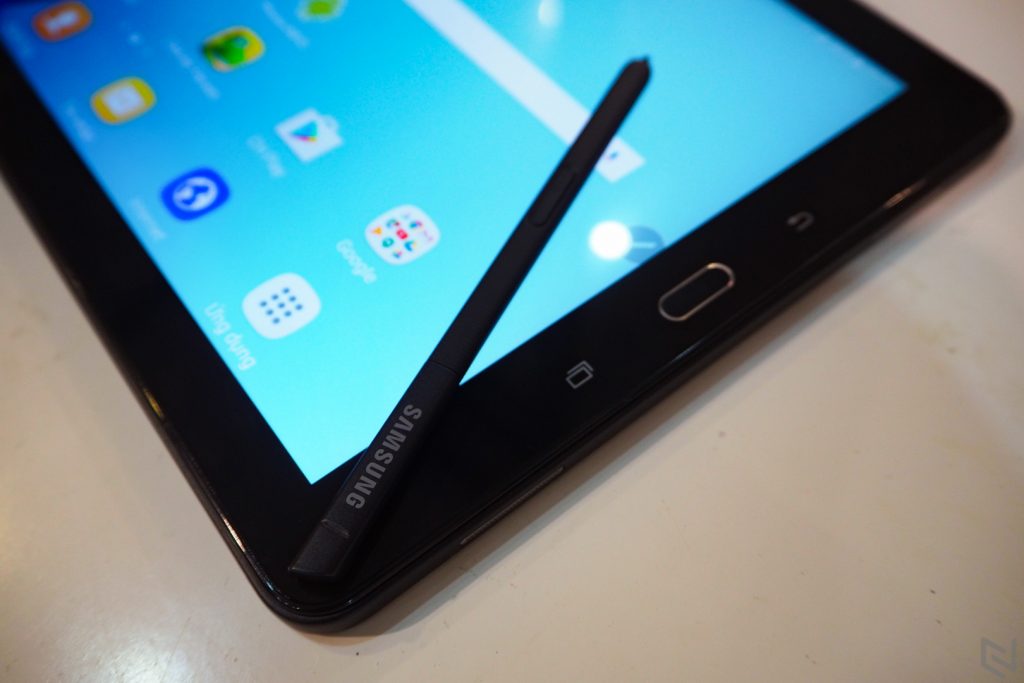 Mở hộp Galaxy Tab A (2016) bản có S-pen: cấu hình chỉ nâng cấp nhẹ