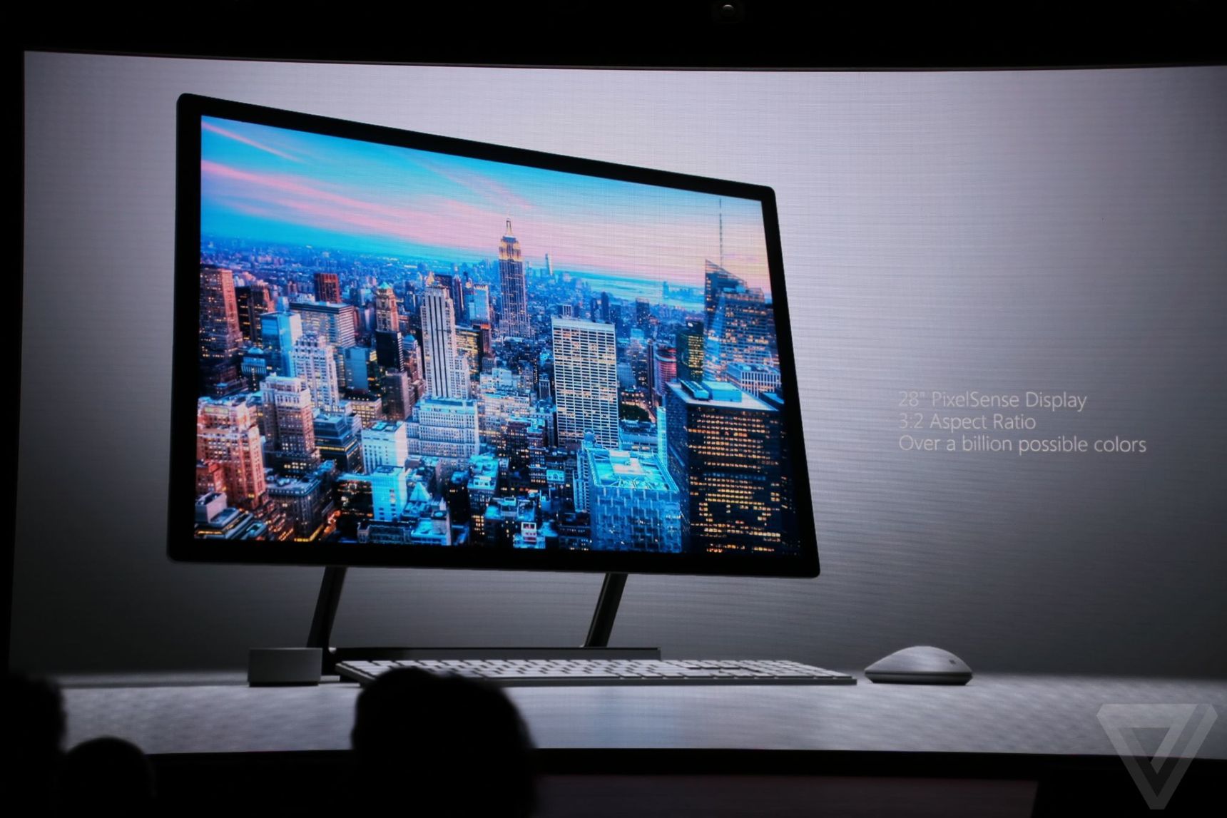 Microsoft công bố Surface Studio với mức giá khởi điểm 2.999 USD