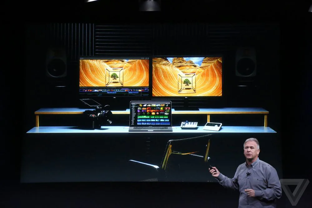 apple-macbook-event-20161027-8531.0.0[1]