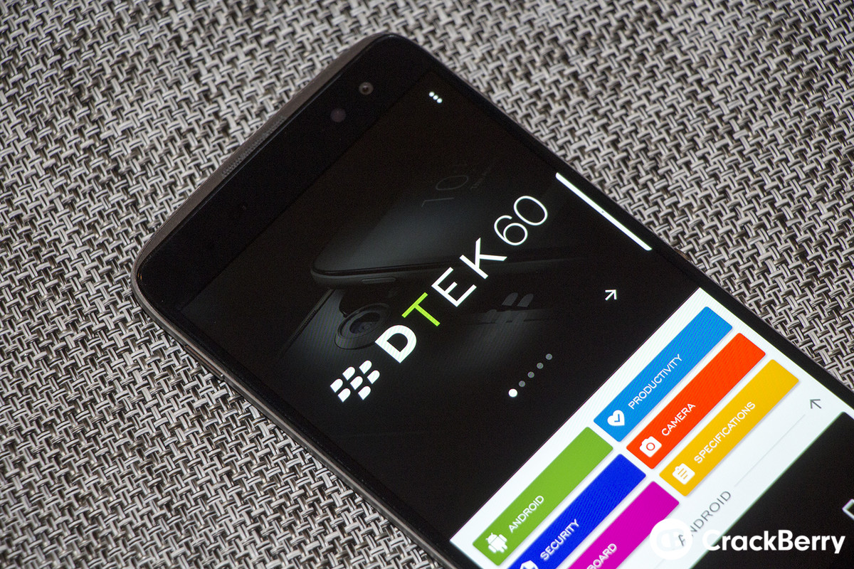 Cận cảnh siêu phẩm BlackBerry DTEK60