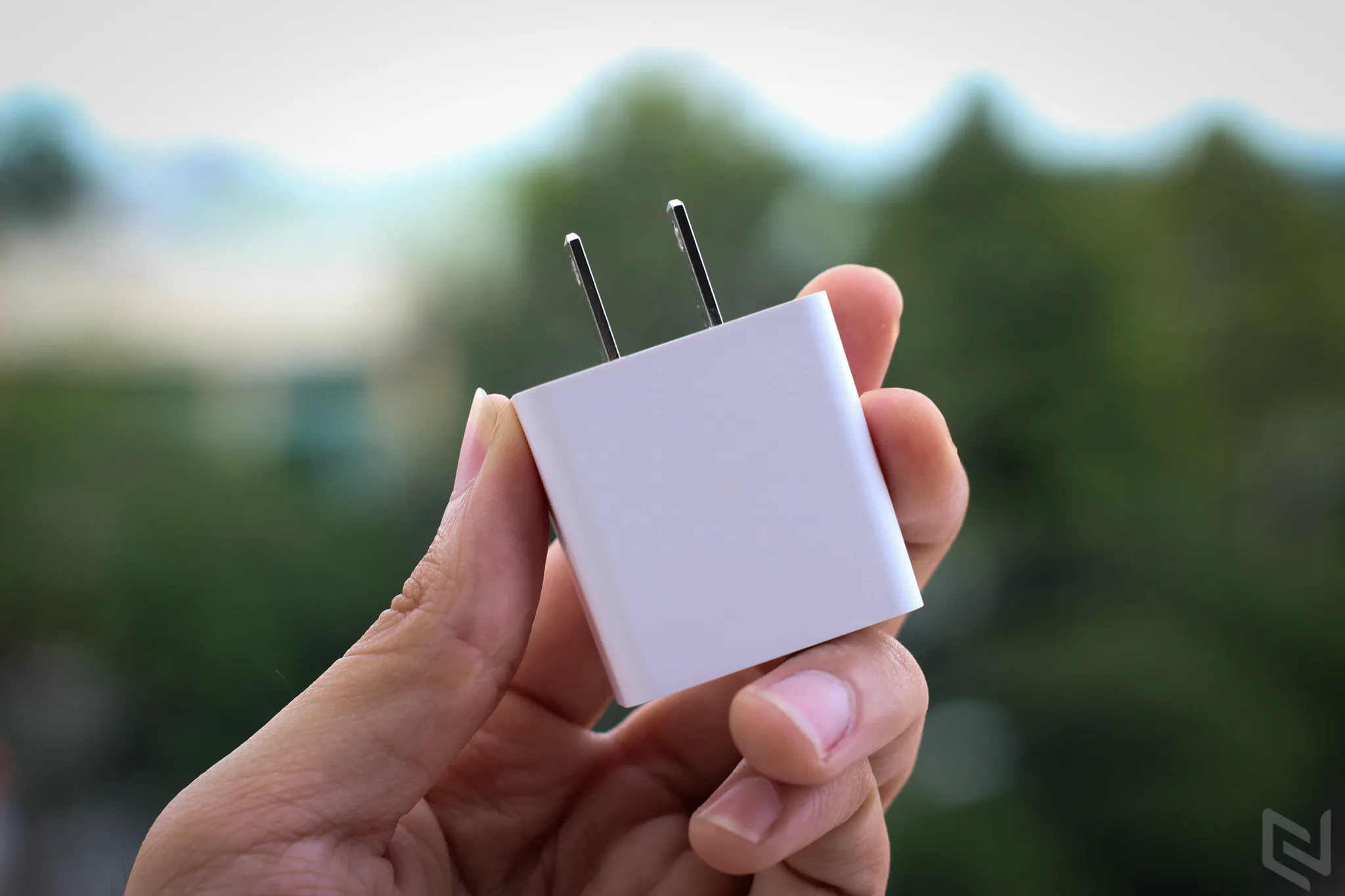 Trên tay điện thoại ZTE Blade L5 Plus giá chỉ 1.8 triệu đồng