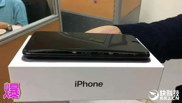 Thêm một chiếc iPhone 7 Plus suýt nổ
