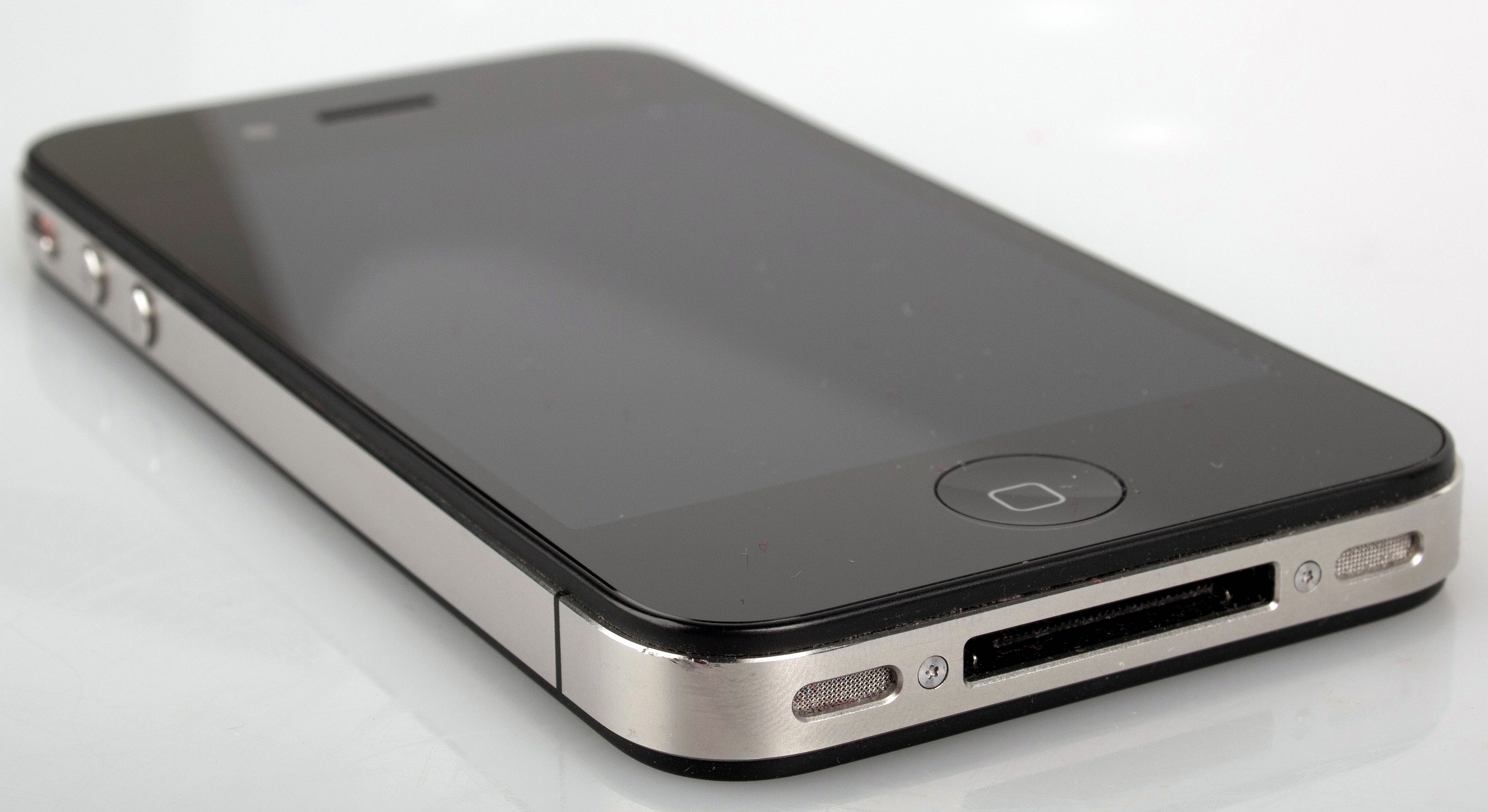 Apple ngừng hỗ trợ iPhone 4 và Macbook Air Late 2010