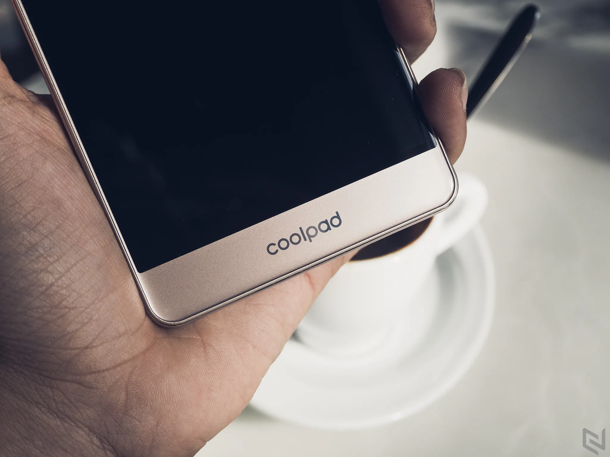 Trên tay CoolPad Sky 3 Pro: Thêm một đối thủ đáng gờm ở tầm giá 4 triệu đồng