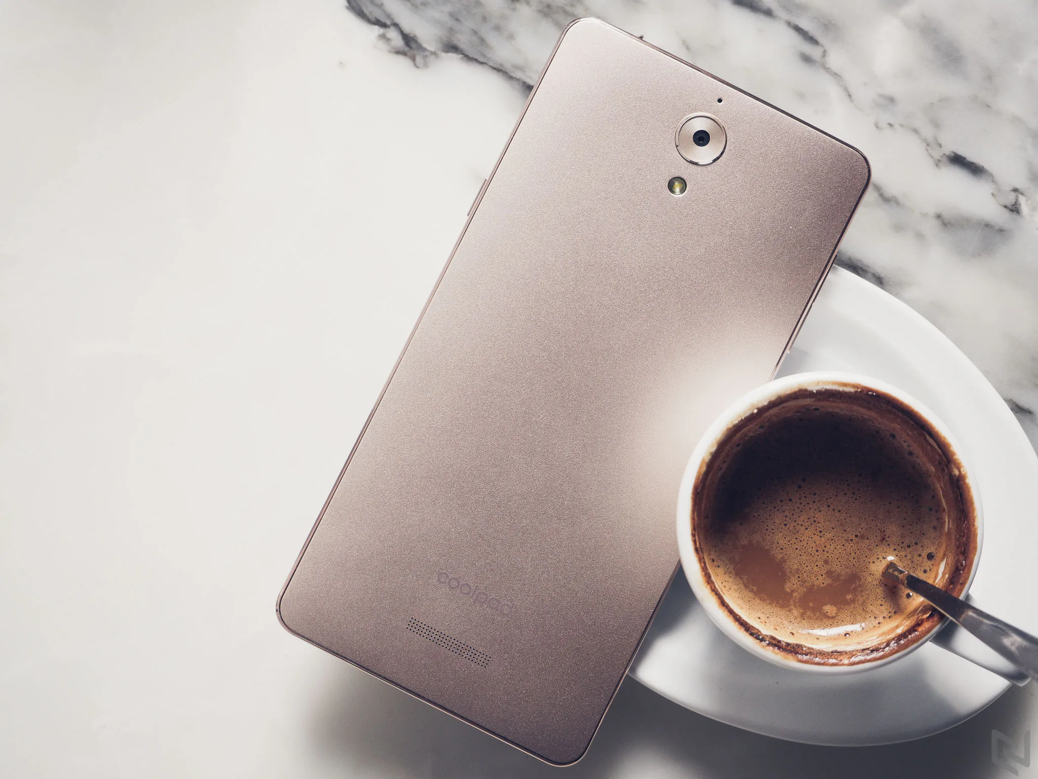 Trên tay CoolPad Sky 3 Pro: Thêm một đối thủ đáng gờm ở tầm giá 4 triệu đồng