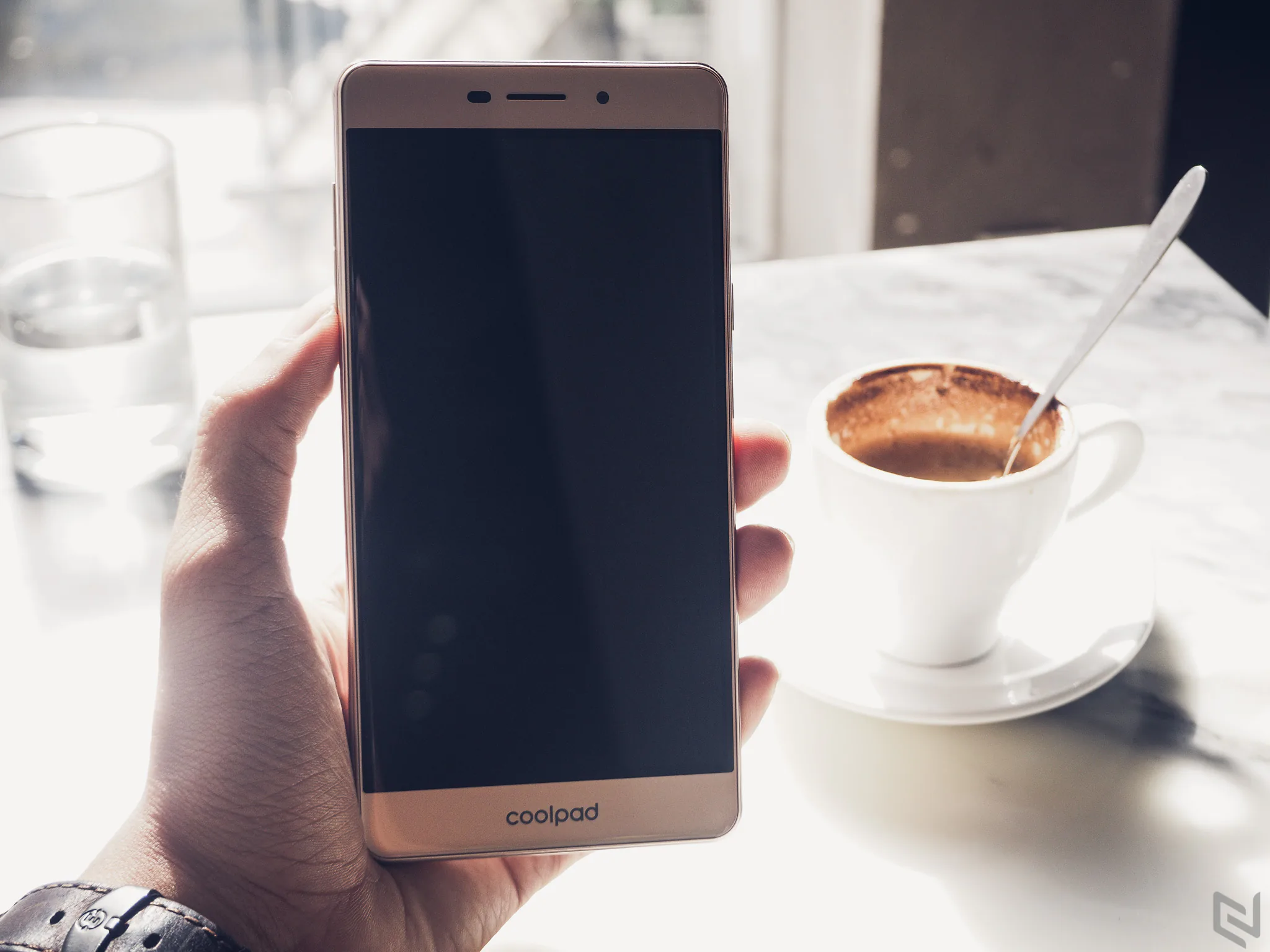 Trên tay CoolPad Sky 3 Pro: Thêm một đối thủ đáng gờm ở tầm giá 4 triệu đồng