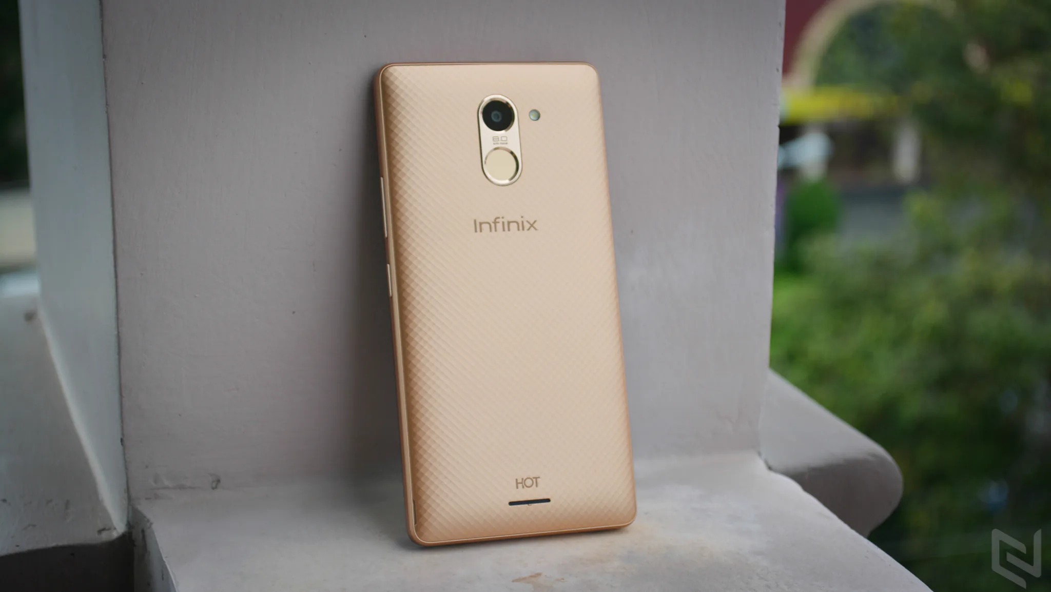 Đánh giá Infinix Hot 4: Pin 4000 mAh, cảm biến vân tay giá 2.490.000 đồng