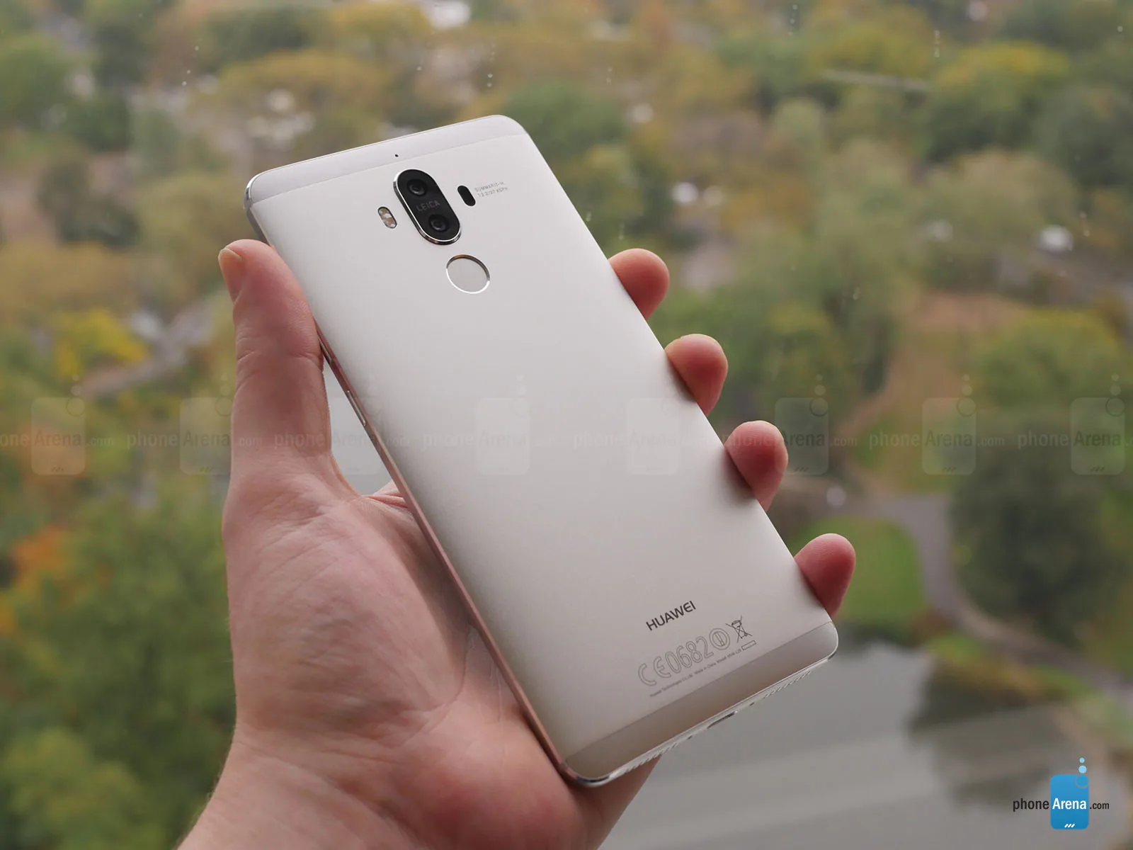 Huawei Mate 9 chính thức ra mắt: chạy Android 7.0 và Camera Leica thế hệ 2
